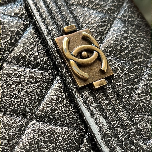 Used 100% Authentic Chanel Le Boy Wallet - Picture 14 of 14